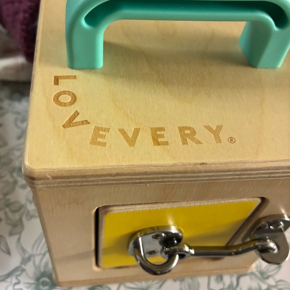 Lovevery Lockbox - Picture 2 of 8